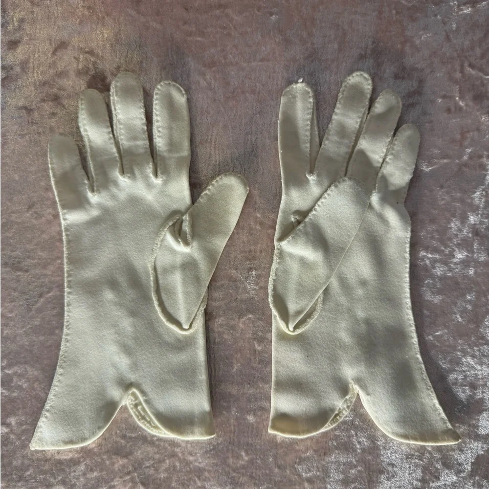 vintage cream
